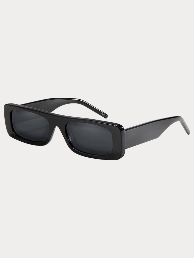 Kim Polarized Black - angled view